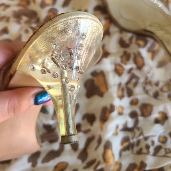 Symphony Vintage Slingbacks - Picture 5 of 7